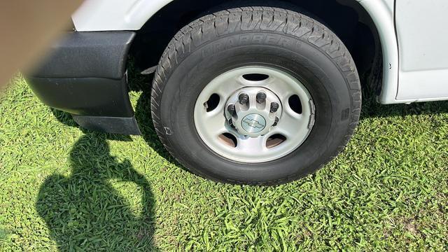 Photo of 2019 Summit White Chevrolet Express 2500