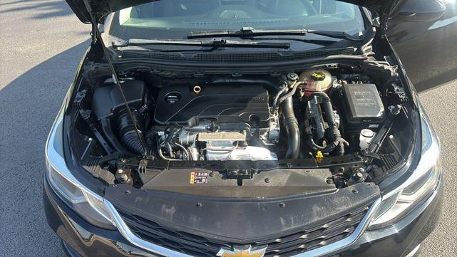 Photo of 2018 Mosaic Black Metallic Chevrolet Cruze