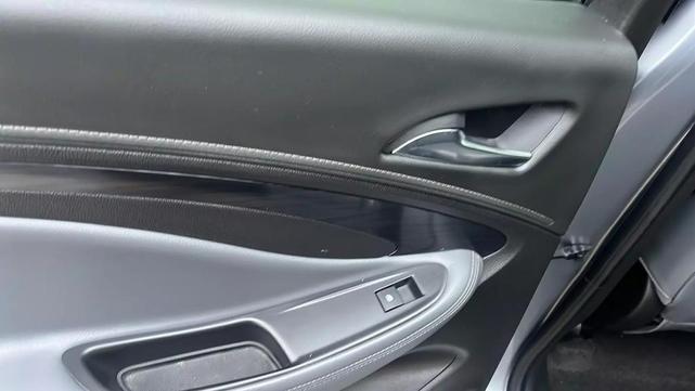 Photo of 2020 Satin Steel Metallic Buick Envision
