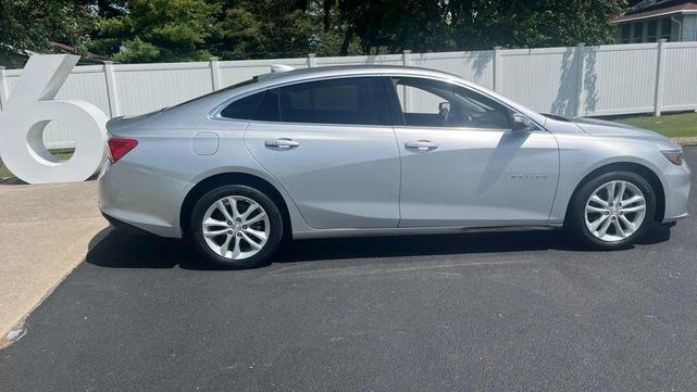 Photo of 2018 Silver Ice Metallic Chevrolet Malibu