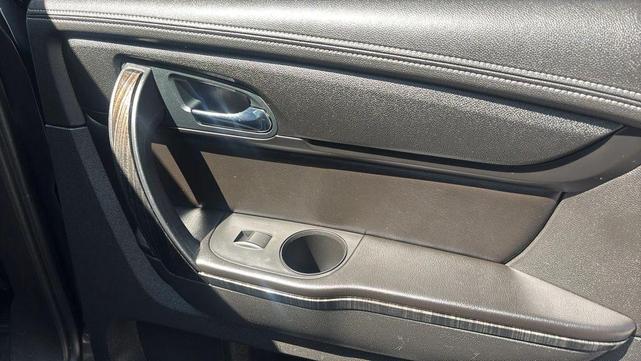 Photo of 2017 Iridium Metallic GMC Acadia Limited