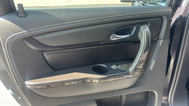Photo of 2017 Iridium Metallic GMC Acadia Limited