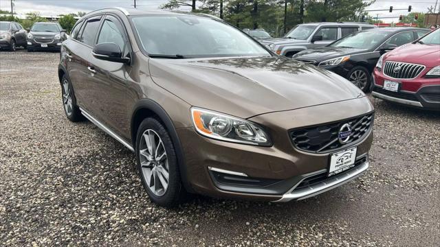 2016 Volvo V60 Cross Country