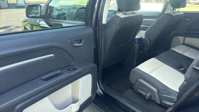 Photo of 2009 Brilliant Black Crystal Pearlcoat Dodge Journey
