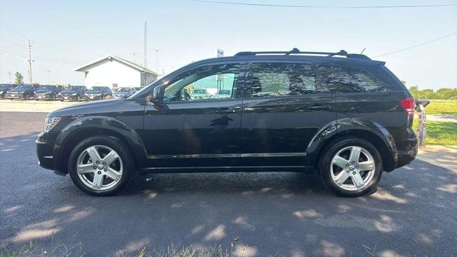 Photo of 2009 Brilliant Black Crystal Pearlcoat Dodge Journey