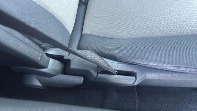 Photo of 2009 Brilliant Black Crystal Pearlcoat Dodge Journey