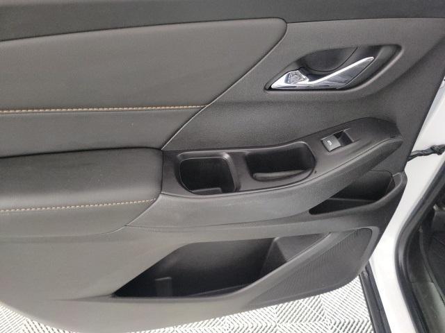 Photo of 2019 Summit White Chevrolet Traverse