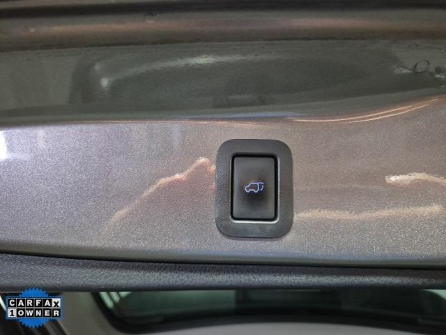Photo of 2017 Predawn Gray Mica Toyota Highlander