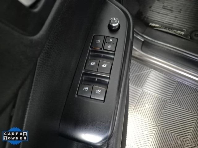Photo of 2017 Predawn Gray Mica Toyota Highlander