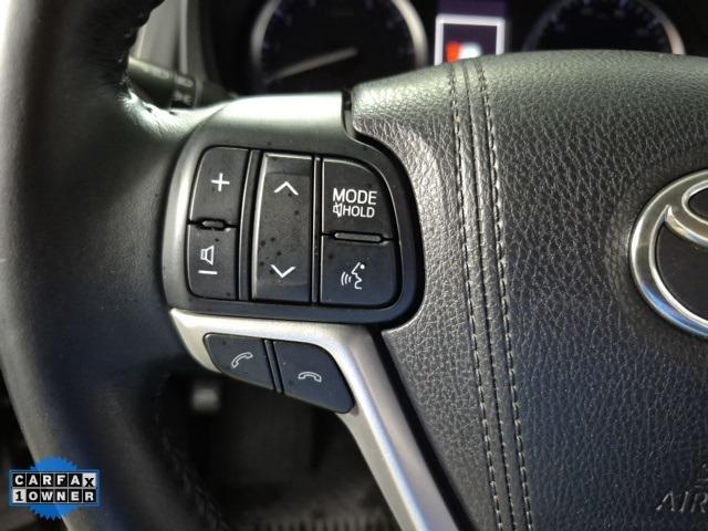Photo of 2017 Predawn Gray Mica Toyota Highlander