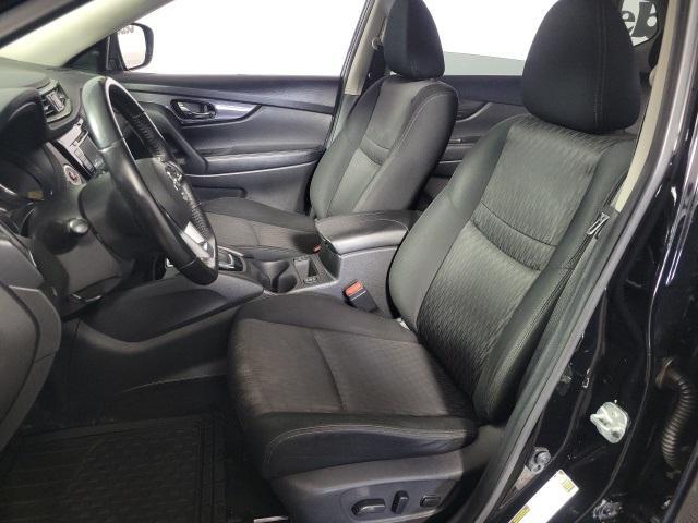 Photo of 2020 Magnetic Black Pearl Nissan Rogue