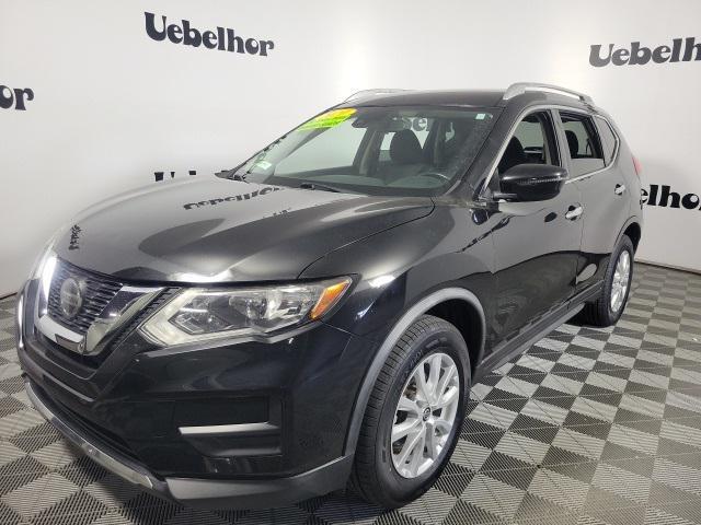 Photo of 2020 Magnetic Black Pearl Nissan Rogue