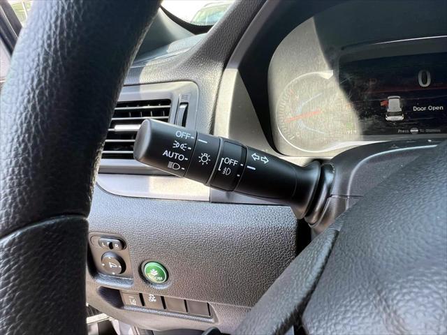 Photo of 2022 Lunar Silver Metallic Honda Pilot
