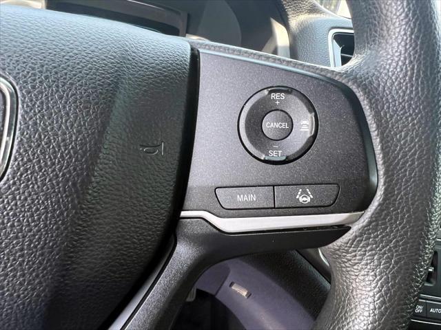 Photo of 2022 Lunar Silver Metallic Honda Pilot