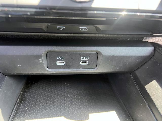 Photo of 2023 Crystal Black Pearl Honda Accord Hybrid
