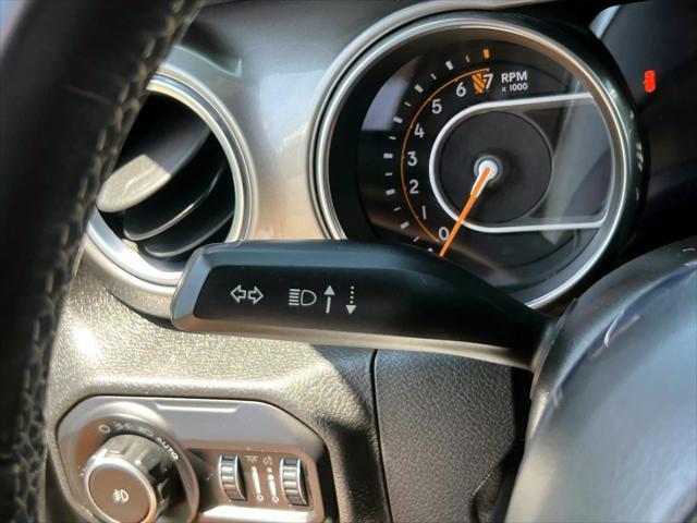 Photo of 2018 Granite Crystal Metallic Clearcoat Jeep Wrangler Unlimited
