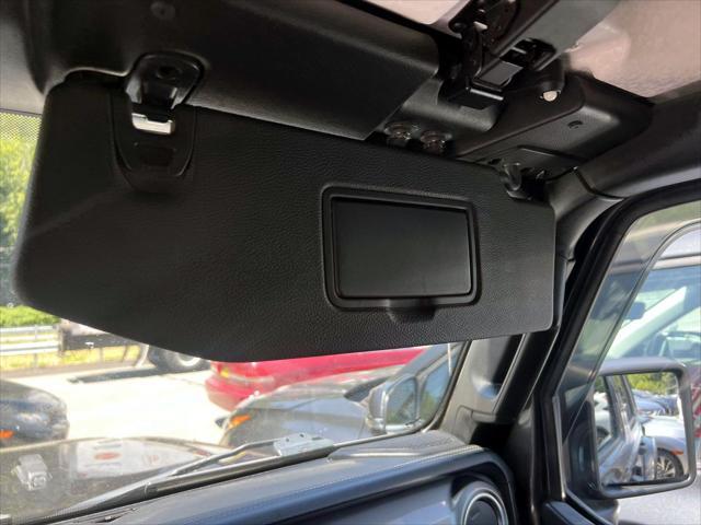 Photo of 2018 Granite Crystal Metallic Clearcoat Jeep Wrangler Unlimited