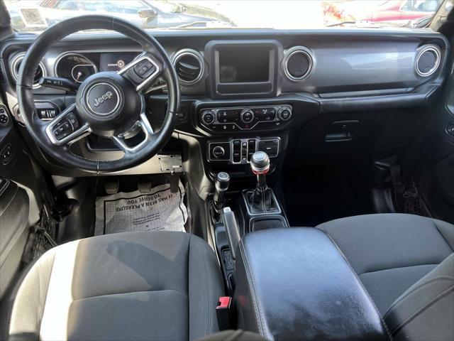 Photo of 2018 Granite Crystal Metallic Clearcoat Jeep Wrangler Unlimited