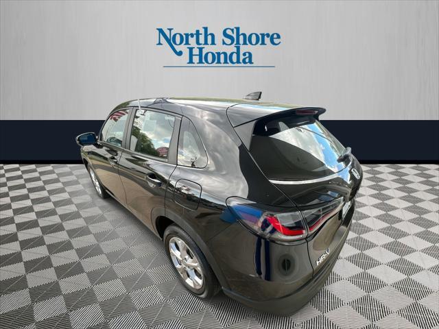 Photo of 2023 Crystal Black Pearl Honda HR-V