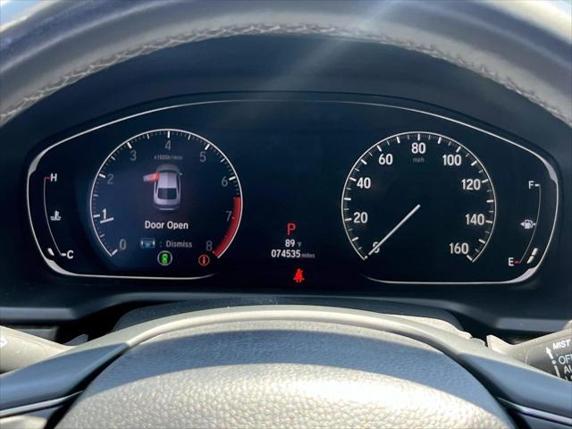 Photo of 2018 Platinum White Pearl Honda Accord