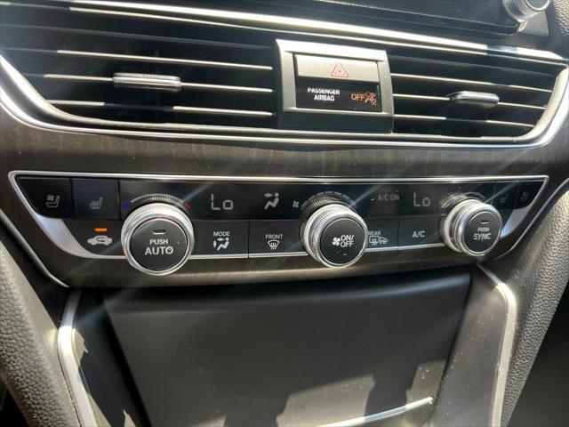 Photo of 2018 Platinum White Pearl Honda Accord