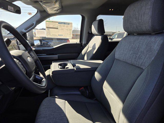 Photo of 2025 Carbonized Gray Metallic Ford F-250