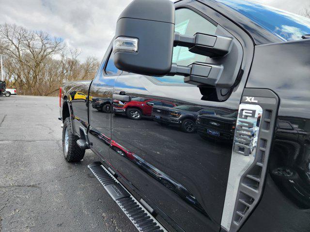 Photo of 2025 Agate Black Metallic Ford F-250