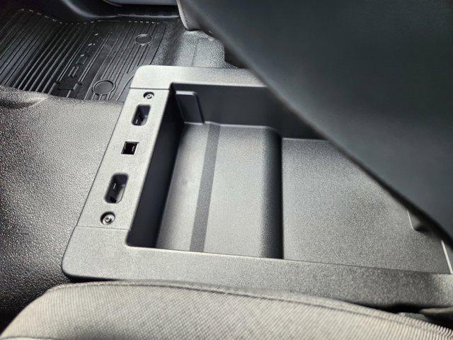 Photo of 2025 Oxford White Ford F-250