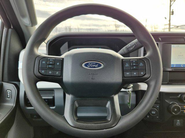 Photo of 2025 Oxford White Ford F-250