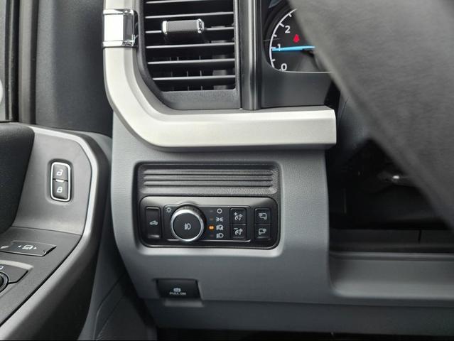 Photo of 2025 Agate Black Metallic Ford F-350