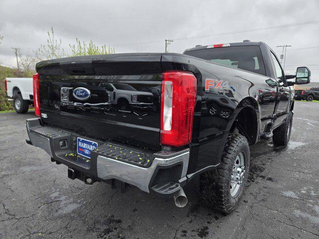 Photo of 2025 Agate Black Metallic Ford F-350