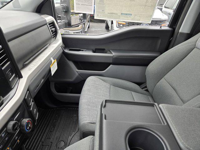 Photo of 2025 Agate Black Metallic Ford F-350