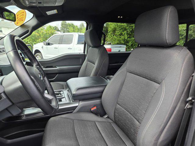 Photo of 2022 White Ford F-150
