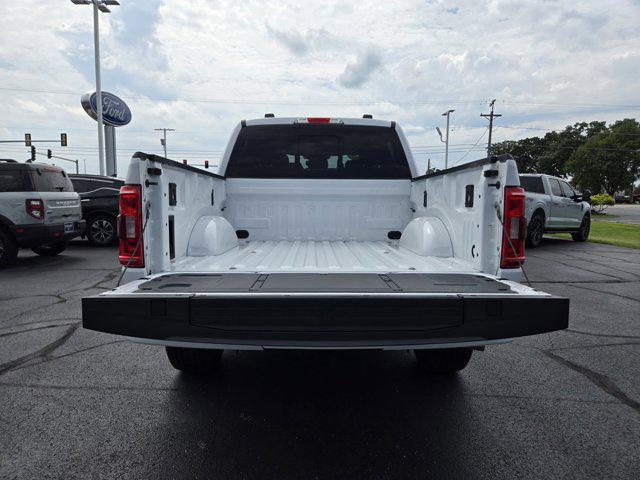 Photo of 2022 White Ford F-150