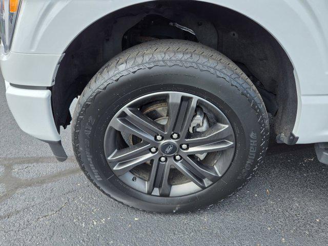 Photo of 2022 White Ford F-150