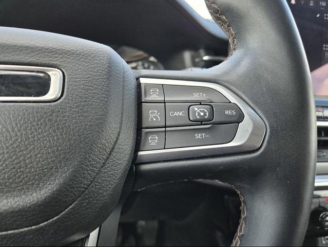 Photo of 2022 Bright White Clearcoat Jeep Compass