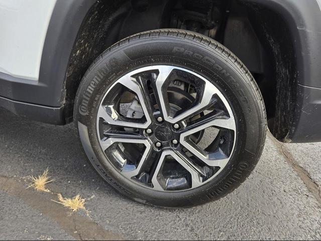 Photo of 2022 Bright White Clearcoat Jeep Compass