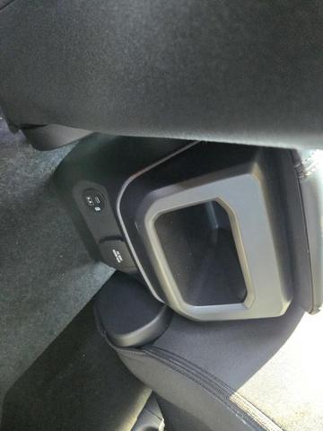 Photo of 2025 Ruby Red Metallic Tinted Clearcoat Ford Ranger