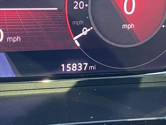 Photo of 2024 Avocado Green Pearl Volkswagen Atlas