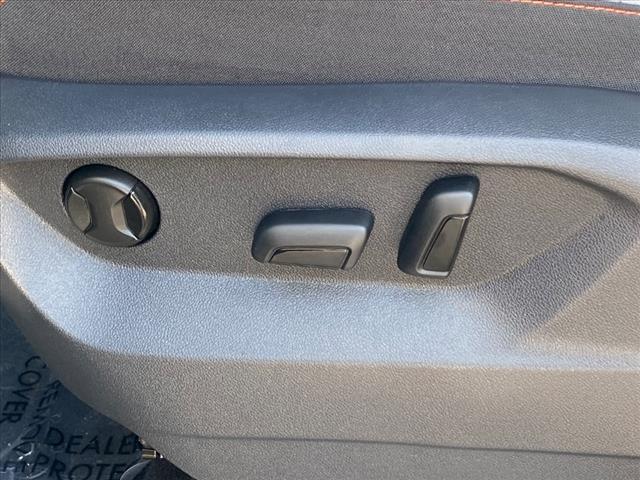 Photo of 2024 Avocado Green Pearl Volkswagen Atlas