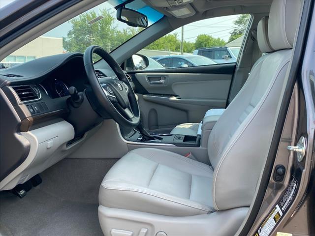 Photo of 2015 Predawn Gray Mica Toyota Camry