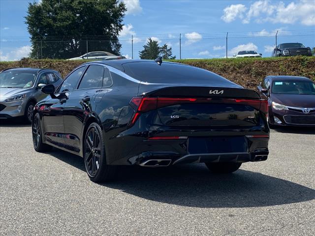 Photo of 2025 Aurora Black Pearl Kia K5