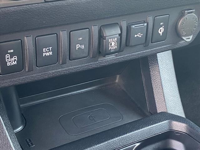 Photo of 2020 Midnight Black Metallic Toyota Tacoma