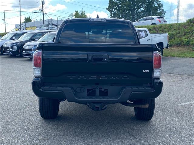 Photo of 2020 Midnight Black Metallic Toyota Tacoma