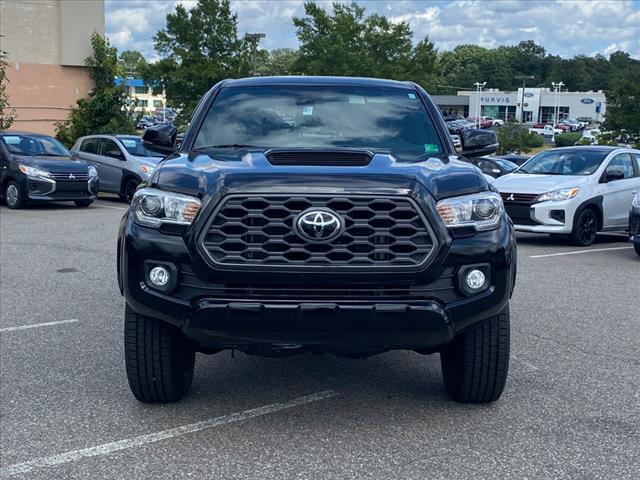 Photo of 2020 Midnight Black Metallic Toyota Tacoma