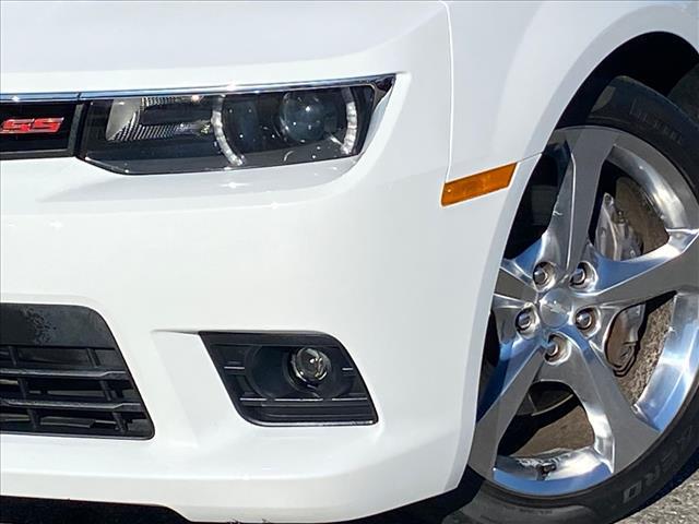 Photo of 2015 Summit White Chevrolet Camaro