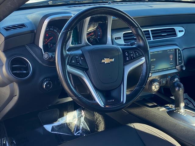 Photo of 2015 Summit White Chevrolet Camaro