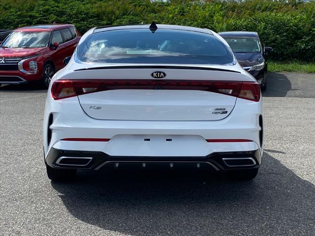 Photo of 2021 Glacial White Pearl Kia K5