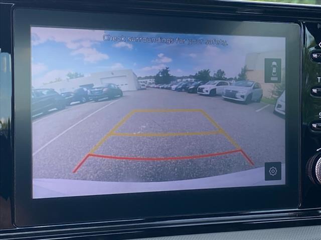 Photo of 2021 Glacial White Pearl Kia K5