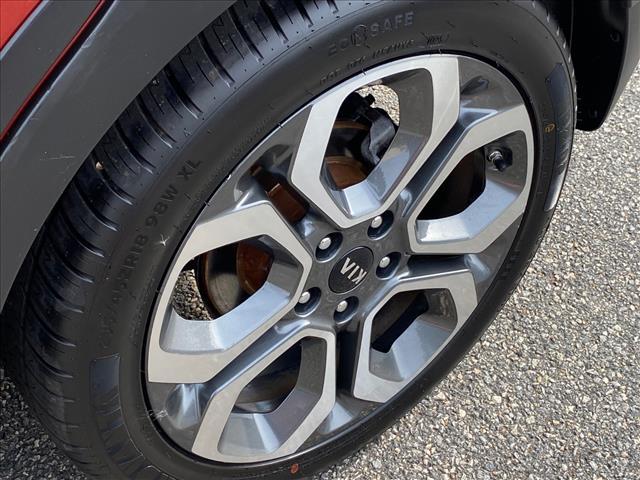 Photo of 2020 Cherry Black/Orange Roof Kia Soul